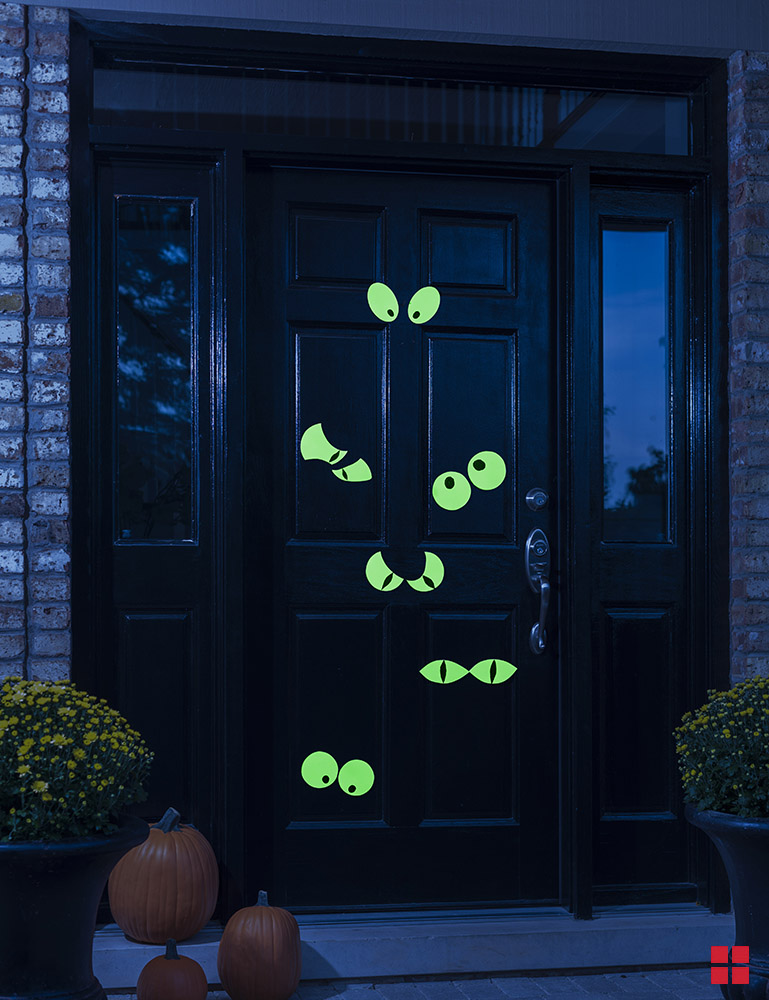 Halloween Glow-in-the-Dark Eyes
